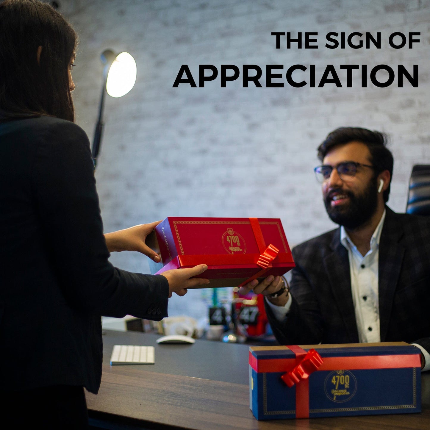 4700BC gifting range gourmet popcorn is the sign of appreciation